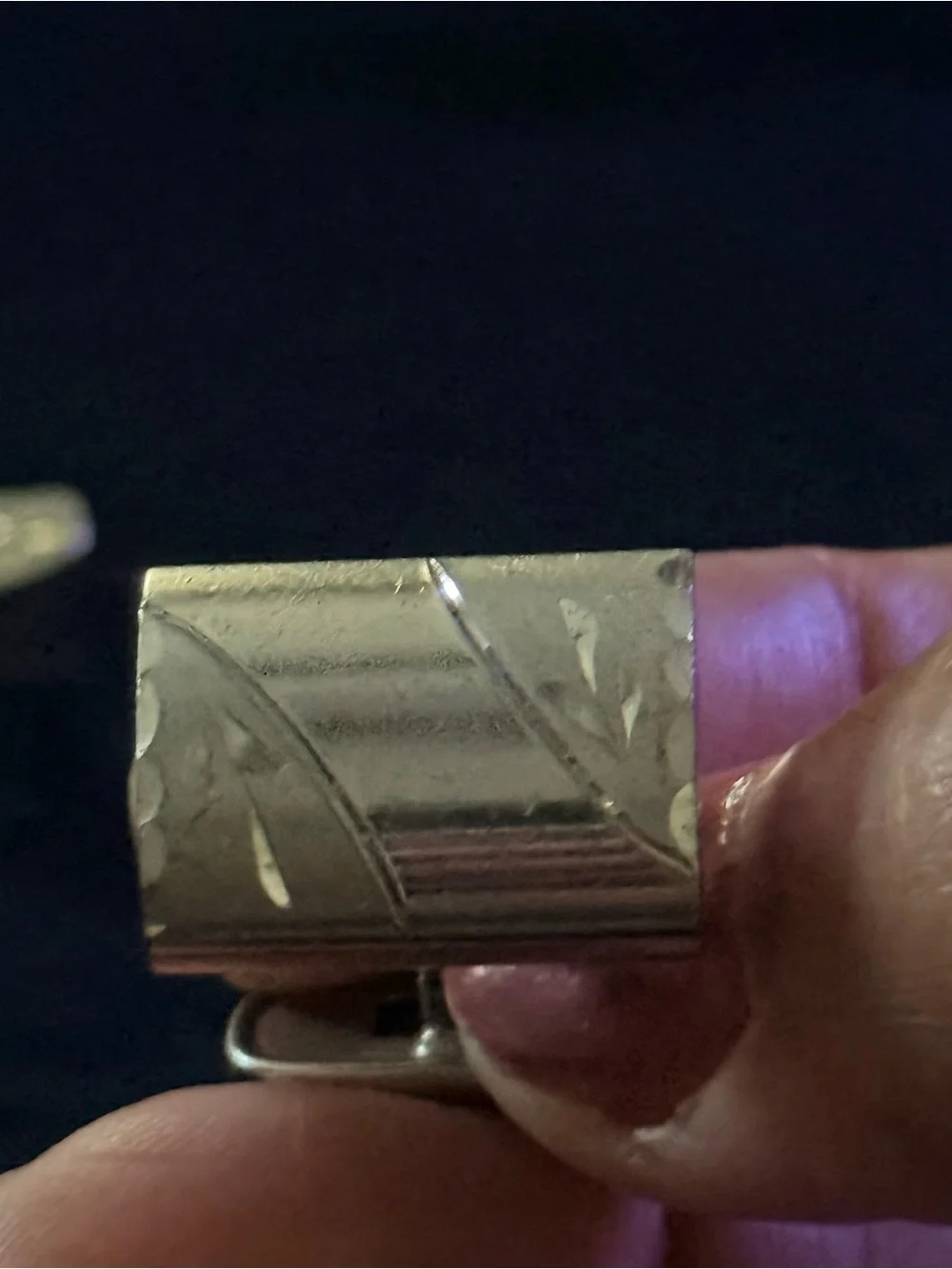 Vintage Silver-Tone Men's Cufflinks with Leaf Engrave